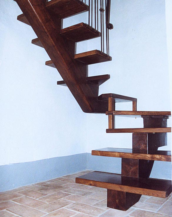 Arredi fiorelli scale in legno per interni classiche e moderne ... Scale moderne interne