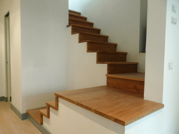 Arredi fiorelli scale in legno per interni classiche e moderne ... Scale interne in legno moderne