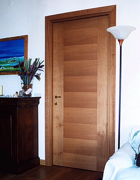 ARREDI FIORELLI - Porte in legno interne - Terni, Umbria, Perugia, Roma ARREDI FIORELLI - Porte in legno interne - Terni, Umbria, Perugia, Roma